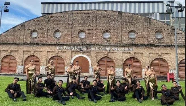 Tim paduan suara VCC ITN Malang yang menyabet 2 medali di ajang internasional. (Foto/dok. ITN Malang)