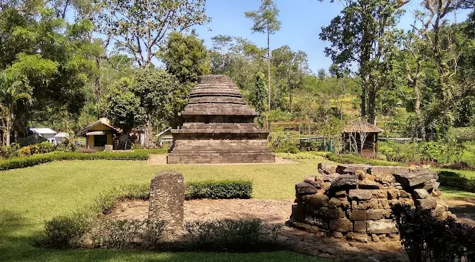 Pesona Candi Sumberawan yang cocok dijadikan destinasi wisata sejarah sekaligus healing. /Foto: Google Review/Kumbarakarta Kharisma.