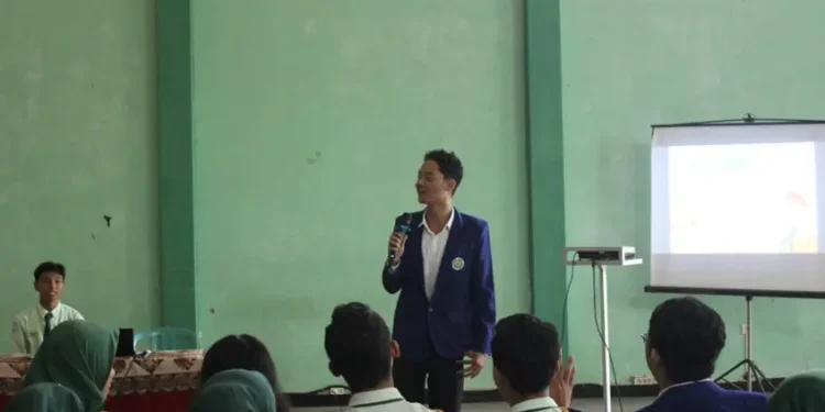 Fakultas Psikologi UM gelar sosialisasi pencegahan pernikahan dini bagi remaja di Kabupaten Blitar./Foto: Dok. Fakultas Psikologi UM.