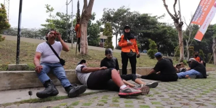 Simulasi penanganan bencana di Kota Batu yang telah dinyatakan status siaga darurar bencana hidrometeorologi. Foto: Prokopim KWB