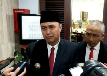 Pj Wali Kota Malang, Iwan Kurniawan. (Foto/M Sholeh)