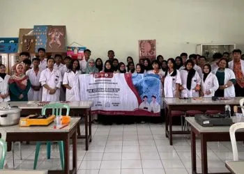 Tim pengabdian masyarakat FMIPA Universitas Negeri Malang