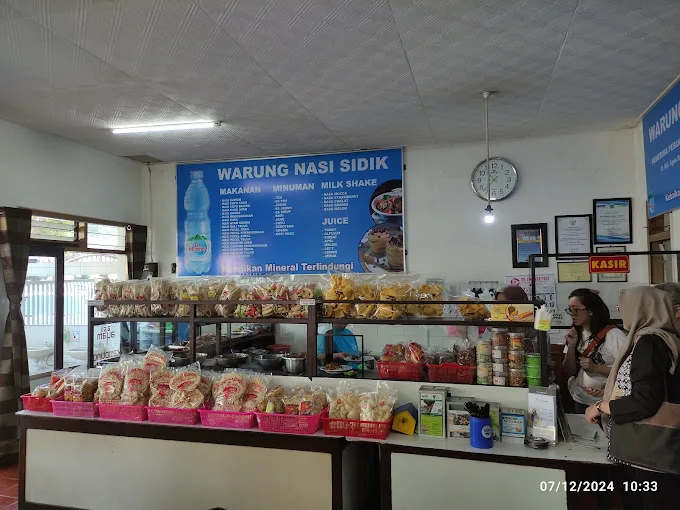 Warung Sidik Batu./Foto: Google Review/Siswanto Sis.