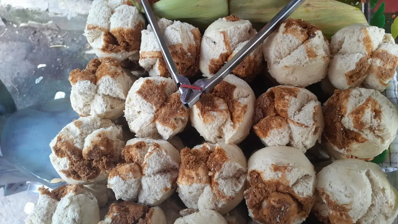 Kue Moho Pasar Besar Malang./Foto: Tugumalang.id/Bagus Rachmad Saputra.