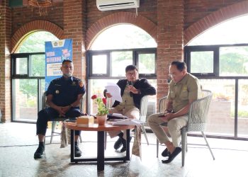 Kepala Kanwil Bea Cukai Jatim II, Agus Sudarmadi memaparkan capaian kinerja sepanjang 2024. (Foto/M Sholeh)
