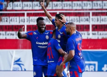 Arema FC melakoni laga away melawan Semen Padang dalam lanjutan pekan ke-17 BRI Liga 1 2024/2025, Jumat (27/12/2024). /Foto: Instagram @aremafcofficial.