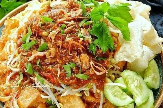 Olahan masakan tahu dengan telor yang menggugah selera./Foto: pinterest.m.briliofood.net.