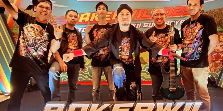 Rakerwil Pegadaian Kanwil XII Surabaya dimeriahkan KW 12 Rock Band. Foto/dok