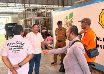 Kunjungan Dirops Didik Martono melihat kesiapan ruang penyimpanan Gapoktan Miitra Sejati di Pasar Among Tani. Foto: Istimewa