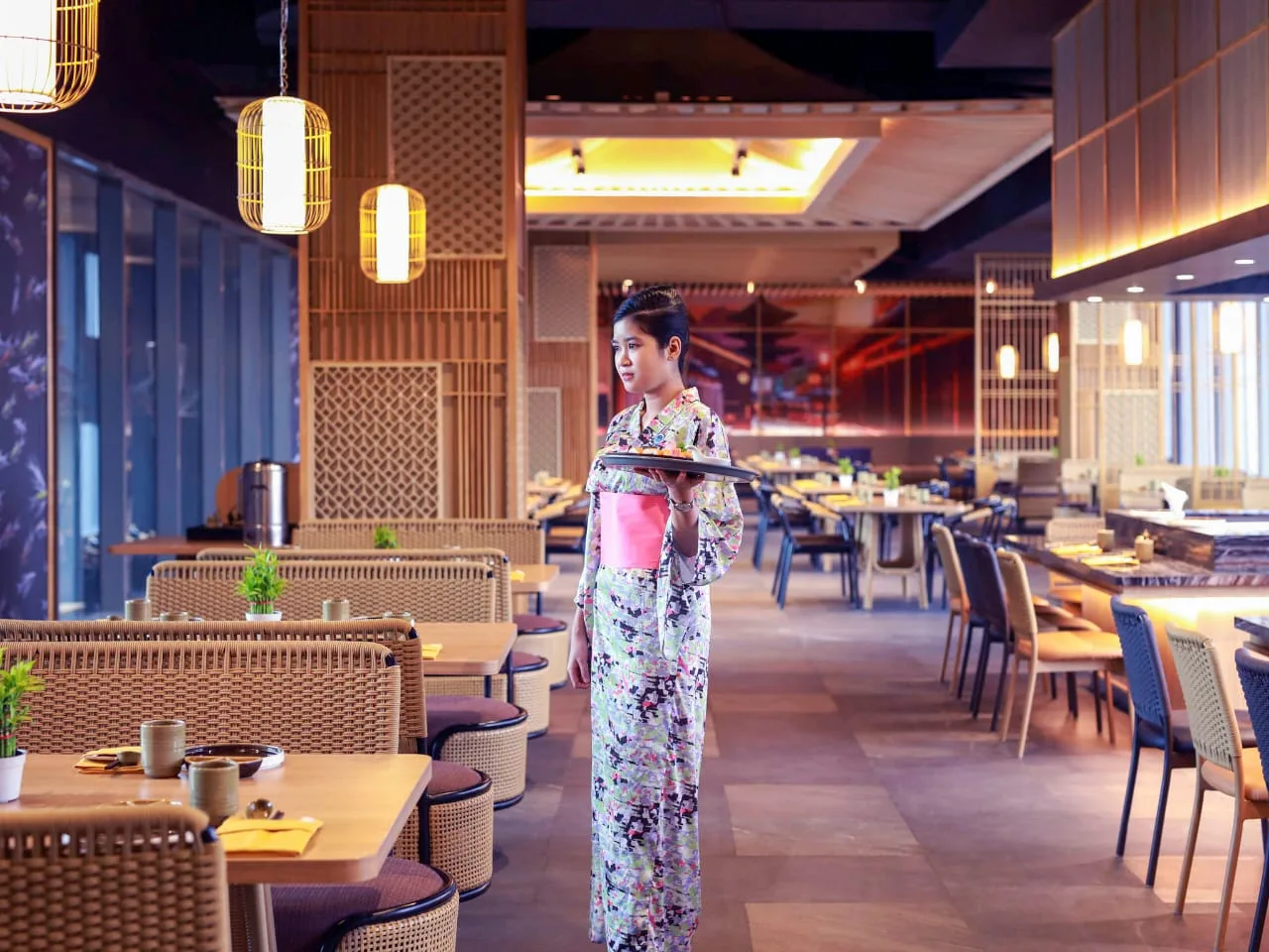 Ebisu Restaurant tawarkan hidangan khas Jepang./Foto: Dok. Grand Mercure Malang Mirama.
