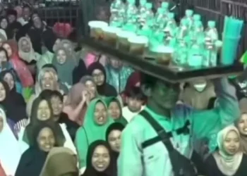 penjual es dan Gus Miftah