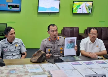 sopir truk tersangka kecelakaan di tol Pandaan.