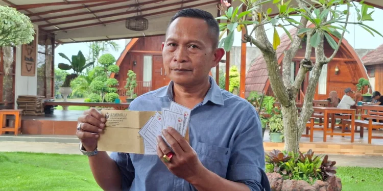 Relawan Paslon Gus, Ahmad Saikhu. Foto: Aisyah Nawangsari Putri