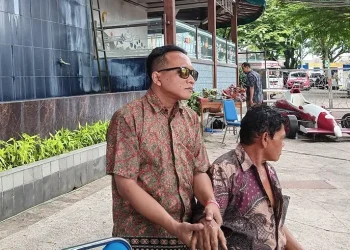 Pijat gratis untuk pengunjung Taman Rekrrasi Sengkaling. Foto: Aisyah Nawangsari Putri