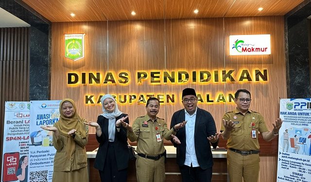 Ketua DPRD Kota Malang Amithya Ratnanggani dan Anggota DPRD Kota Malang Rendra Masdrajad Safaat saat berkunjung ke Dinas Pendidikan Kabupaten Malang. (Foto/dok.)