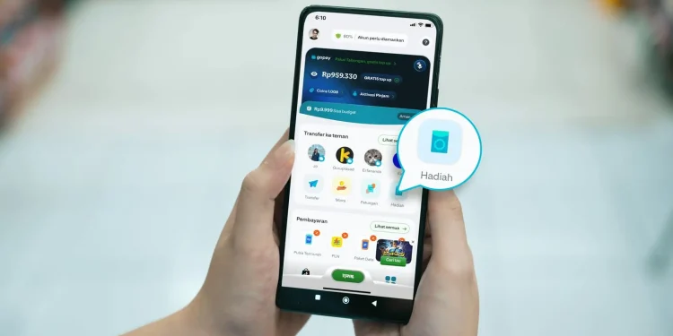 GoPay hadirkan fitur baru GoPay Hadiah sebagai solusi praktis bagi pengguna untuk mengirimkan hadiah. /Foto: Dok. GoPay.