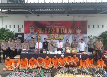 Polresta Malang Kota mengungkap kasus kriminalitas di sepanjang 2024. (Foto/M Sholeh)