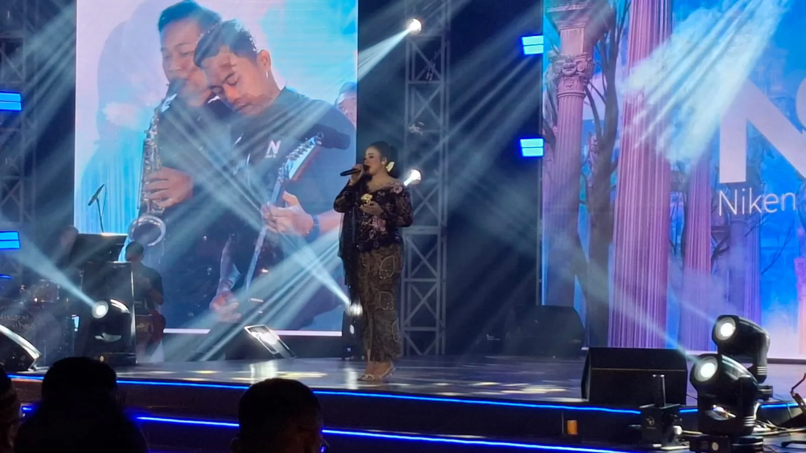 Penampilan Niken Salindry sebagai penutup Gebyar Sadar Pajak Tahap II. Foto: Aisyah Nawangsari Putri