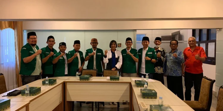 Pengurus PC GP Ansor Kota Malang saat audiensi dengan perwakilan Kota Malang bebetapa waktu lalu. Foto: dokumen.