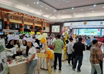 Pameran produk wirausaha mahasiswa se-Indonesia di ajang AWMM 2024 di UB Malang. Foto: Azmy