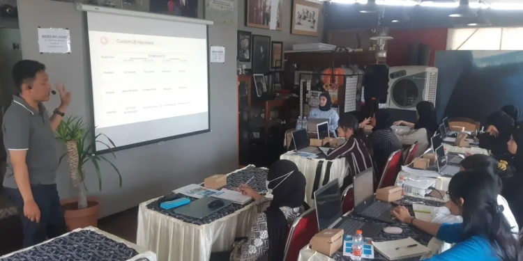 Seminar pendampingan mahasiswa di Kota Malang dalam program Satse Training Center. (Foto/M Sholeh)