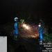 Petugas meninjau longsor yang terjadi di jalan penghubung Dusun Cungkal dan Dusun Dadapan Wetan, Desa Bendosari, Kecamatan Pujon. Foto: BPBD Kabupaten Malang