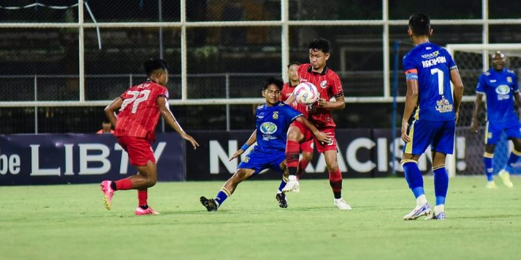 NZR Sumbersari berhadapan dengan Persiba Bantul dalam lanjutan Grup B PNM Liga Nusantara 2024/2025, Minggu (12/1/2025). /Foto: Media Officer NZR Sumbersari.