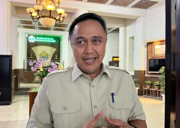 Pj Wali Kota Malang, Iwan Kurniawan. (Foto/M Sholeh)