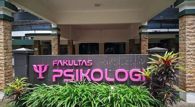 Fakultas Psikologi UM raih penghargaan kategori Efisiensi Anggaran Terbaik di AKU UM 2024. /Foto: Google Review Fakultas Psikologi UM/Achmad Dill