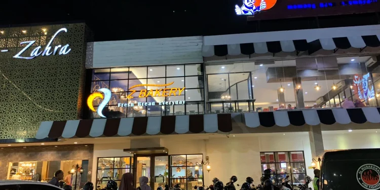 Salah satu unit bisnis keluarga Abah Guru Sekumpul di Banjar Baru, Kalimantan Selatan.