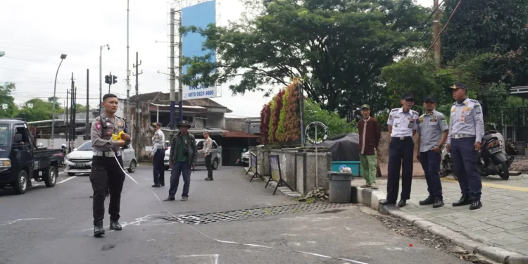 Laka bus pariwisata