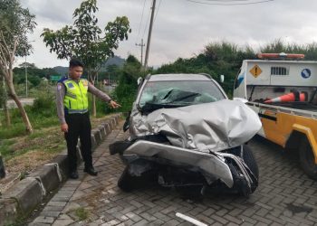 kecelakaan di jalan tol
