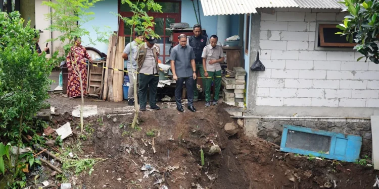 longsor - Pemkot Batu Gercep Tangani Korban Longsor di 2 Lokasi