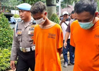 Aniaya dan rampok