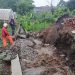 Longsor di kawasan Kecamatan Bumiaji mulai terjadi sejak hujan deras berhari-hari mengguyur Kota Batu, waspada!. Foto: BPBD Kota Batu