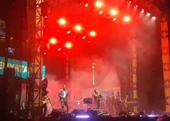 Penampilan Denny Caknan di Balai Kota Malang. (Foto/M Sholeh)