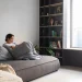 Galau di kamar karena liburan mau usai namun masih ingin bersantai. Foto/Freepik