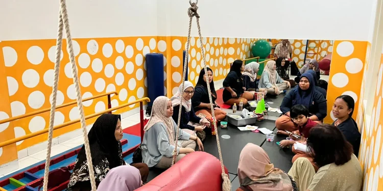 eserta Autism Management Course and Train The Trainer di Kota Medan kunjungi pusat terapi di hari keempat pelatihan. /Foto: Dok. PSLC