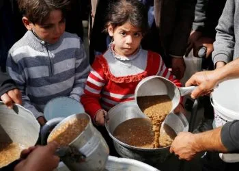 Truk bantuan kemanusiaan masuk ke wilayah Gaza, Palestina pasca gencatan senjata Hamas – Israel. /Foto: www.unrwa.org.