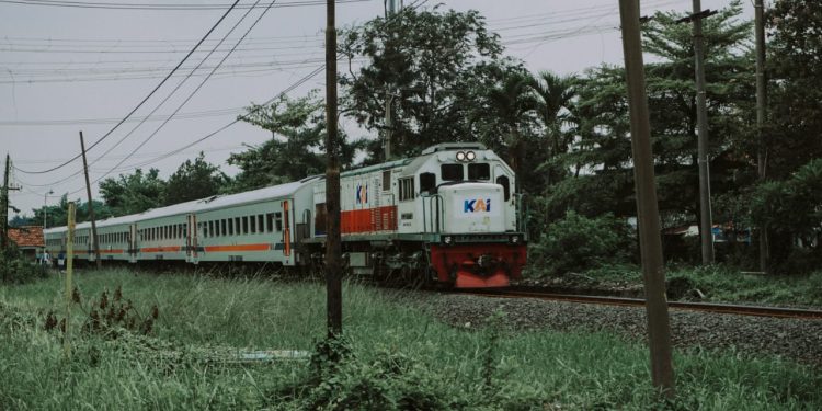 KA Ijen Ekspres rute Banyuwangi – Malang PP akan segera beroperasi pada 1 Februari 2025. /Foto: Unsplash.com/Muhammad Arief.