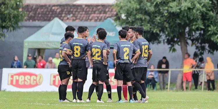 Malang United bersiap hadapi di Babak 32 Besar Liga 4 Jawa Timur 2024/2025 di Stadion Canda Bhirawa, Kabupaten Kediri. /Foto: malangutd.com.