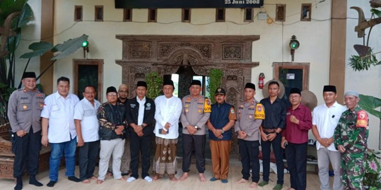 Kapolres Malang AKBP Danang Setiyo kunjungi pesantren Rakyat. Foto/dok