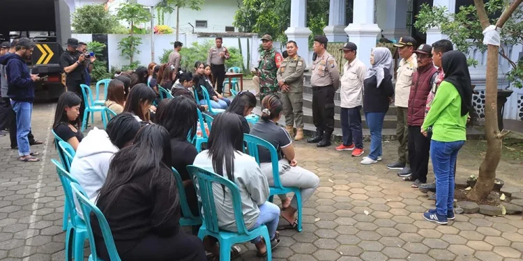 Warung Cetol