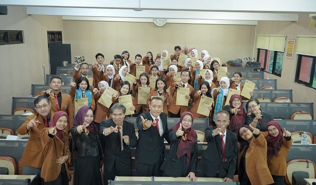 Yudisium Fakultas Bahasa dan Sastra Unikama Semester Ganjil 2024/2025. (Foto/M Sholeh)