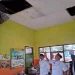 Bupati Malang, Sanusi saat meninjau ruang kelas rusak di Poncokusumo. Foto: Aisyah Nawangsari Putri
