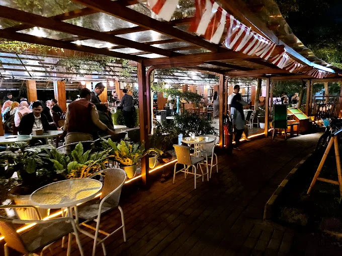 NK Cafe Malang./Foto: Google Review/Sam Wara.