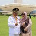 Bupati Malang, Sanusi bersama istri usai pelantikan kepala daerah. Foto: Pemkab Malang