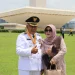 Bupati Malang, Sanusi bersama istri usai pelantikan kepala daerah. Foto: Pemkab Malang