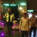 Petugas Satpol PP saat sidak tempat hiburan malam di Kota Batu, wajib tutup selama ramadan. Foto: Dok.