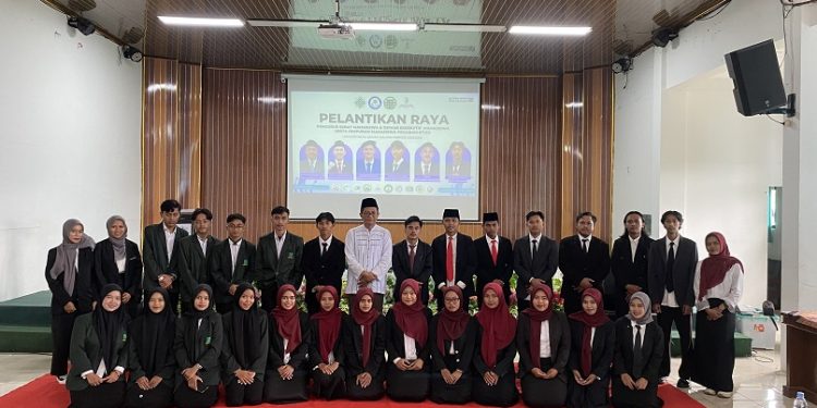 Pelantikan raya universitas Al Qolam Malang. Foto/dok